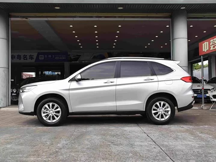 Haval M6