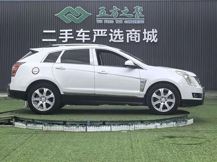 Cadillac SRX