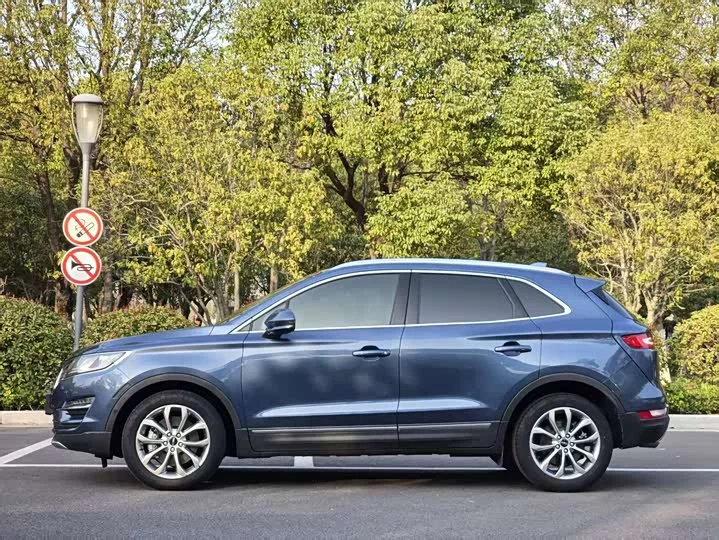 Lincoln MKC