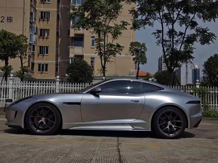 Jaguar F-TYPE