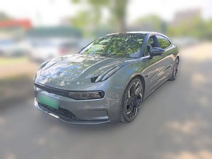 ZEEKR 001