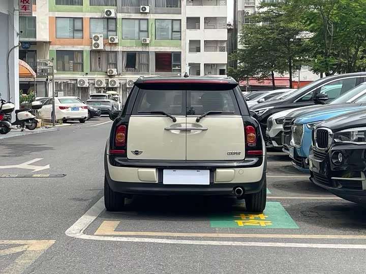 MINI CLUBMAN