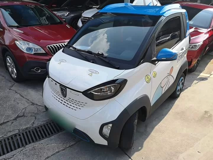 Baojun E100