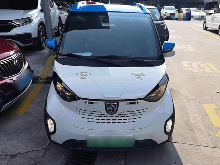 Baojun E100