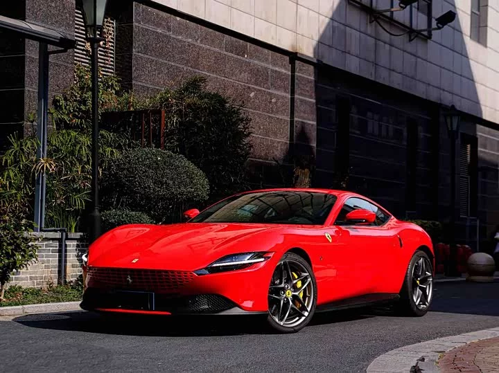 ferrari Roma