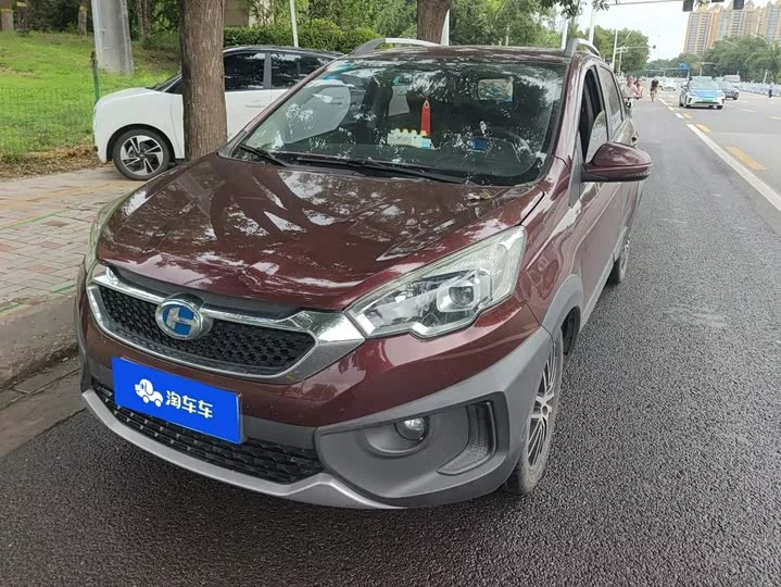 BAIC Q25