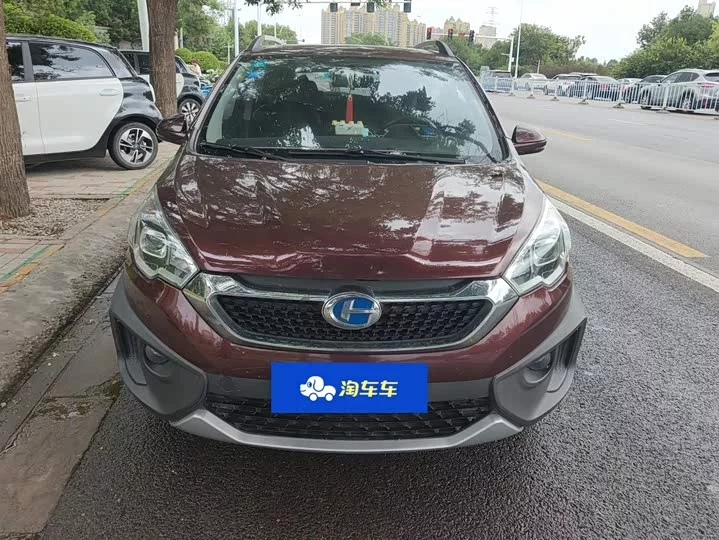 BAIC Q25