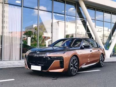 BMW i7 M70L