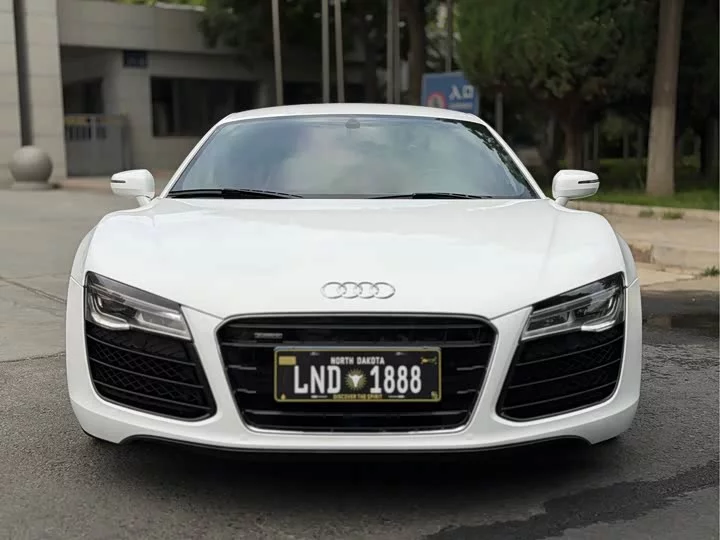 Audi R8