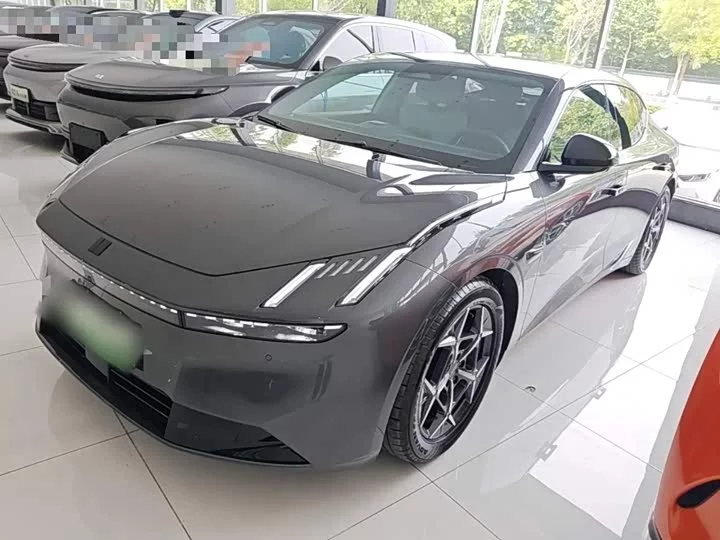 Lynk & Co Z10