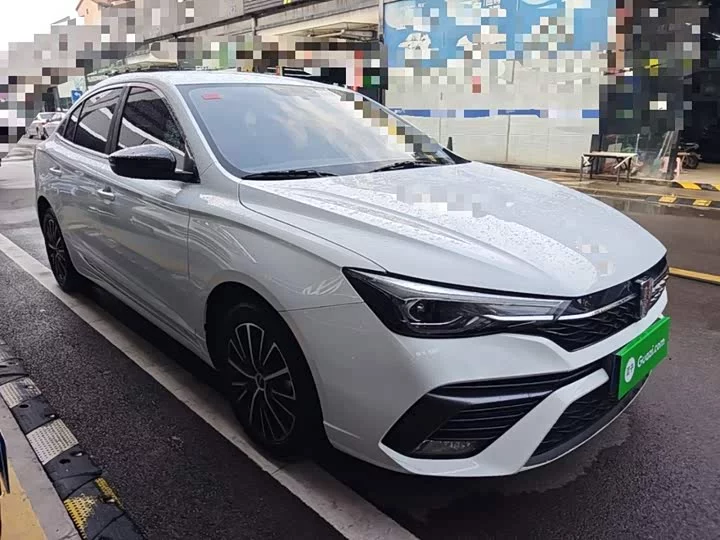 Roewe i5
