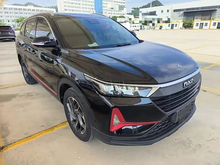 Dongfeng AX7