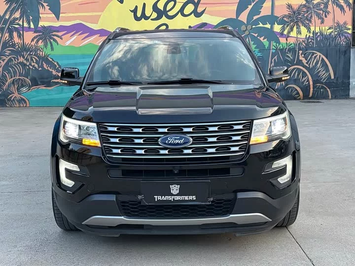Ford Explorer