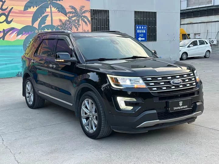 Ford Explorer