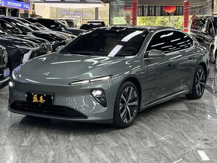 NIO ET7