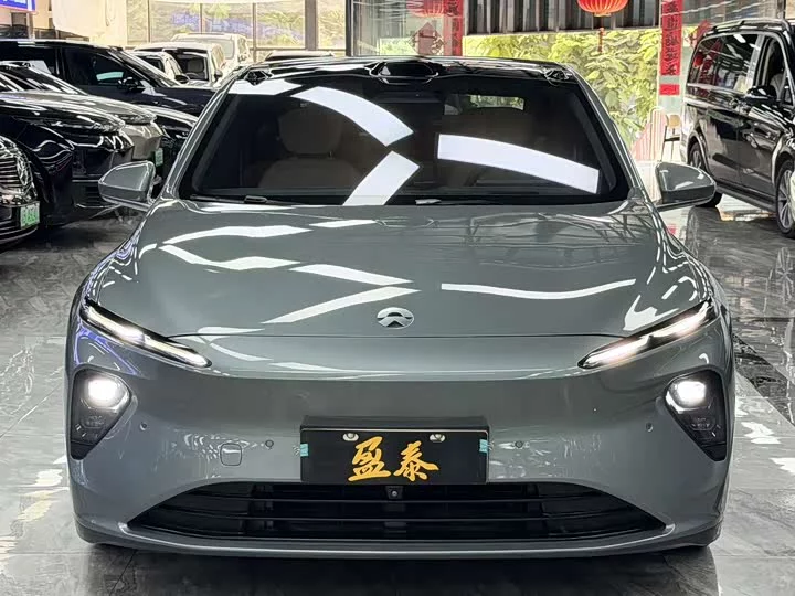 NIO ET7