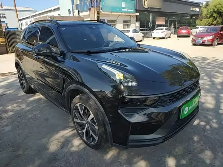 Lynk & Co 01 EM-P