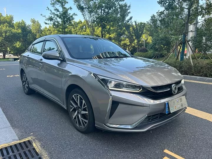 Dongfeng Yixuan