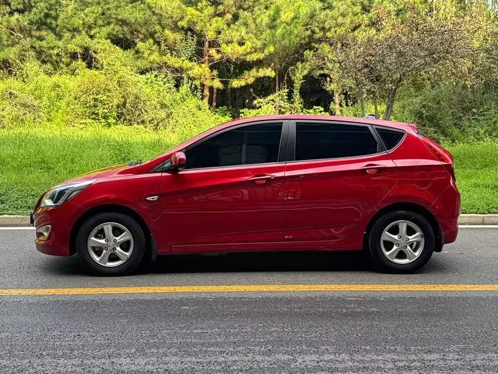 Hyundai Verna RV