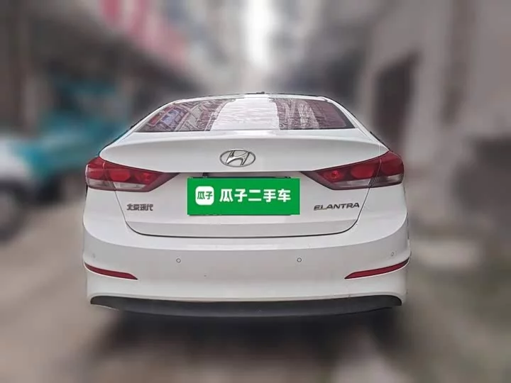 Hyundai lead