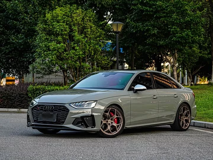 Audi S4