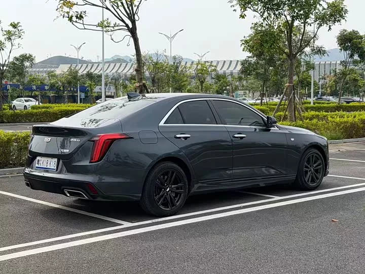 Cadillac CT4