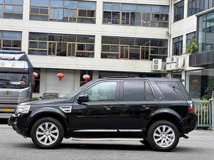 Land Rover Freelander 2