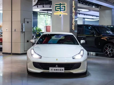 Ferrari GTC4Lusso
