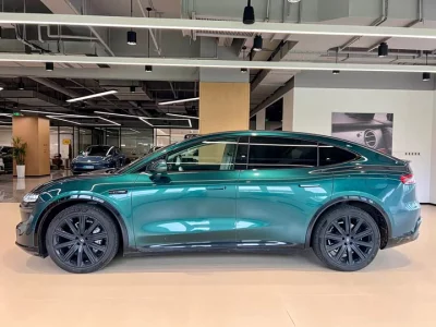 Luxeed R7