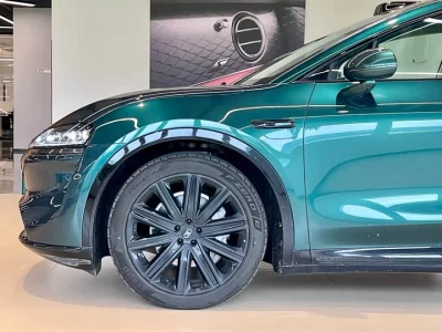 Luxeed R7