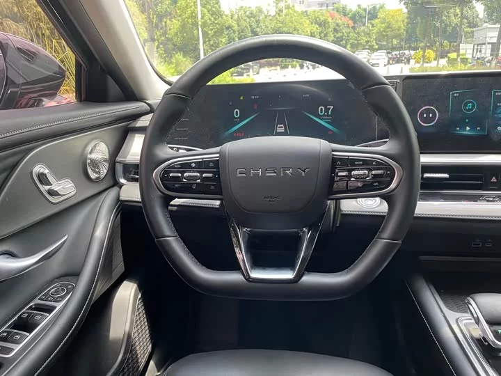 Chery Arrizo 8