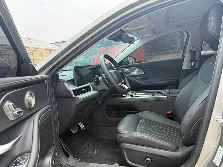 Chery Arrizo 8