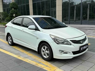 Hyundai Verna (Rena)