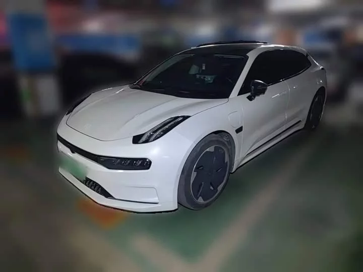 ZEEKR 001