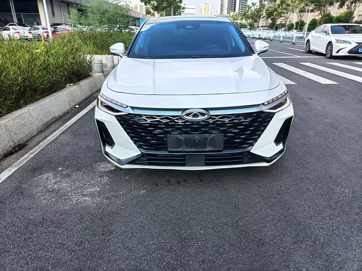Chery Arrizo 8