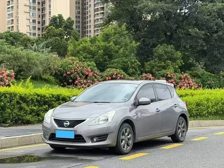 Nissan Tiida