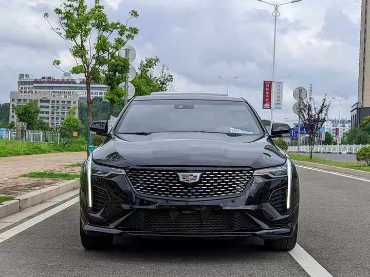 Cadillac CT4