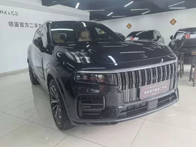 Lynk & Co 09