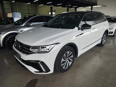 Volkswagen Tiguan L Plug-in Hybrid