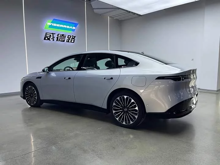 Nissan N7