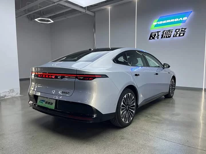 Nissan N7
