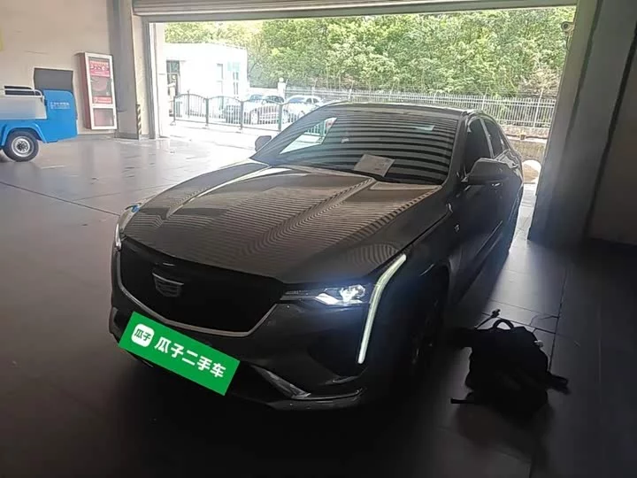 Cadillac CT4