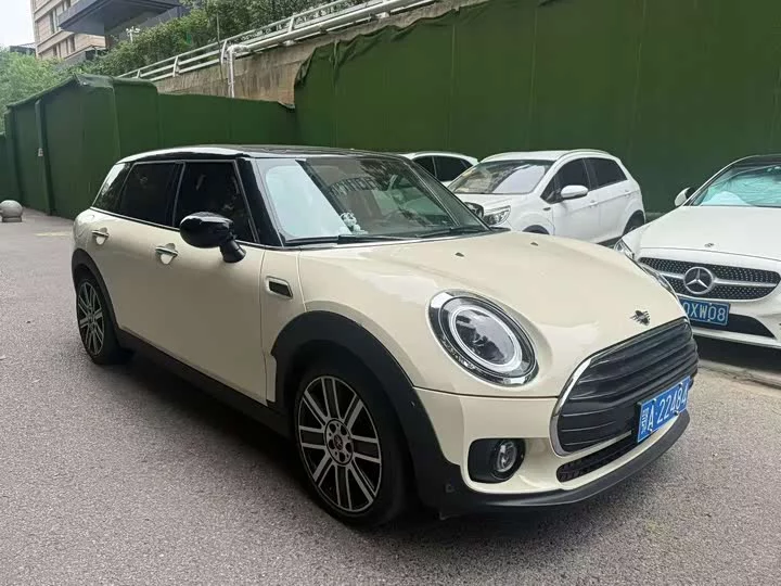 MINI CLUBMAN