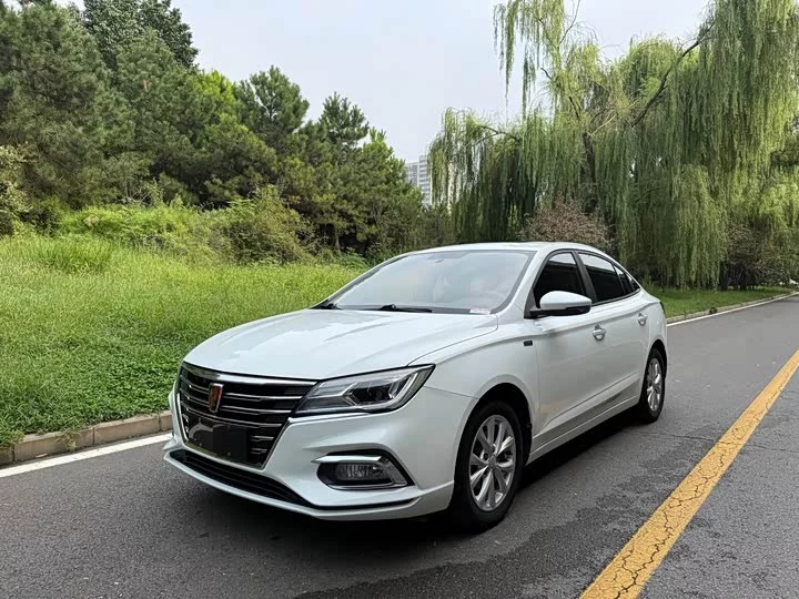 Roewe i5