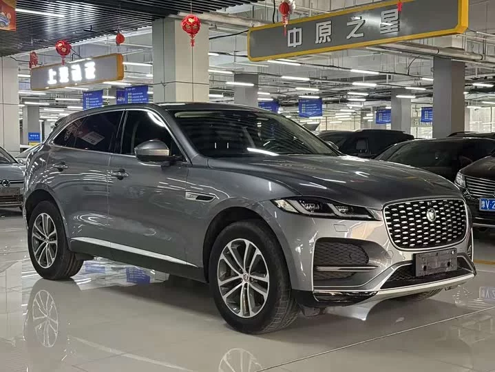 Jaguar F-PACE