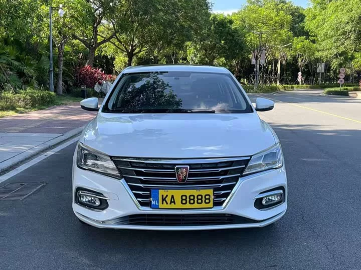 Roewe i5