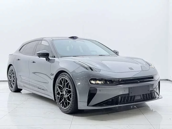 ZEEKR 001