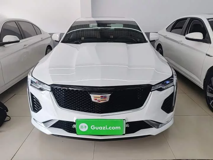 Cadillac CT4