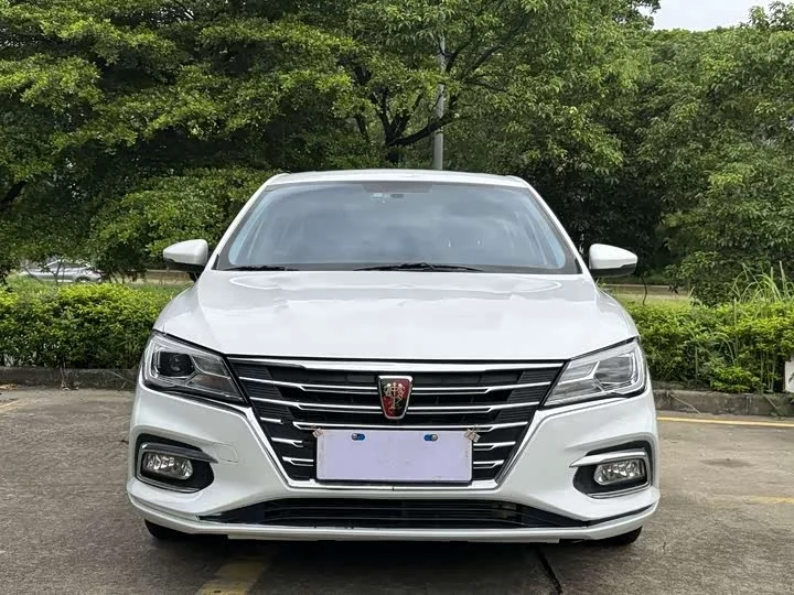 Roewe i5