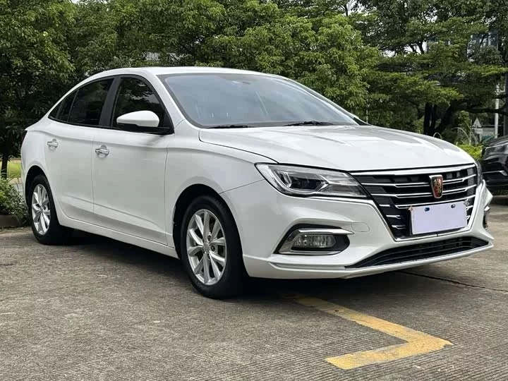 Roewe i5